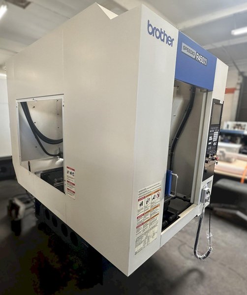Brother SPEEDIO R450X1 Pallet Changing Compact Machining Center 10,000 RPM Spindle Tapping RPM 6,000
