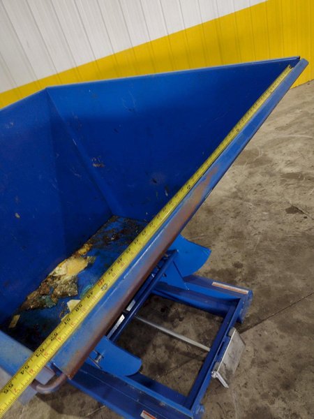 1 YARD X 6,000 LBS VESTIL MODEL #D-HOP-100-HD SELF DUMPING HOPPER: STOCK #22490