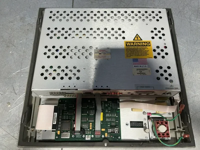 SIEMENS ACRAMATIC 2100 CNC CONTROL PANEL   -  3-424-2202A