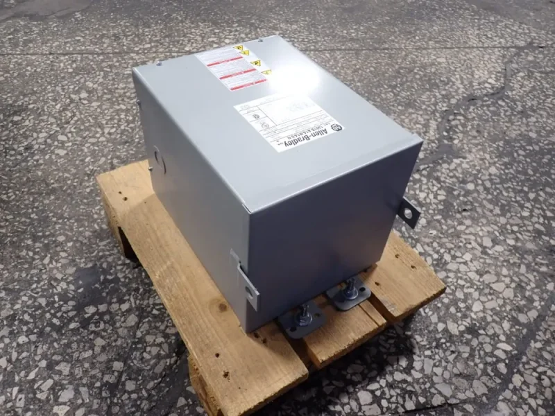 ALLEN BRADLEY 3 KVA TRANSFORMER  -  1497D-A14-M14-0-N