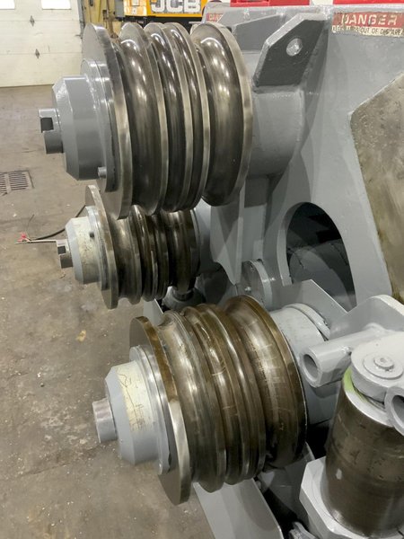 6"X 6" X 5/8" ROUNDO MODEL R6 ANGLE BENDING ROLL : STOCK #80903