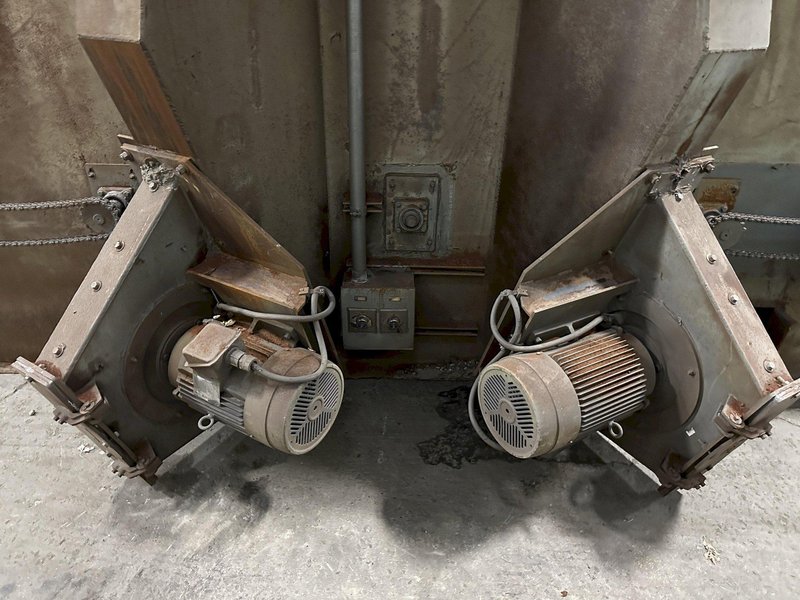 48&quot; X 96&quot; X 8 WHEEL PANGBORN MODEL #ES-1838-22 ROLLER CONVEYOR PASS-THRU BLAST SYSTEM, NEW 2007: STOCK #21212