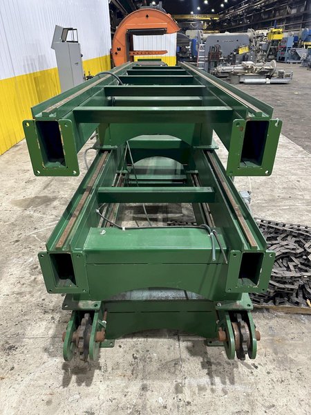 SWEED LOAD CLAMP &amp; TURNER / PACMAN FLIPPER SYSTEM WITH POWERED INFEED &amp; OUTFEED CONVEYORS: STOCK #22075