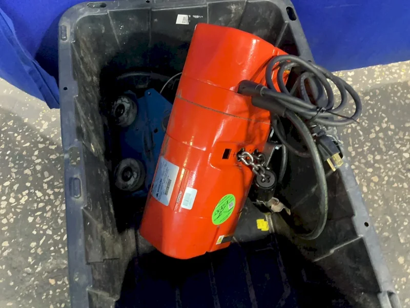 CM 1/2 TON HOIST  -  WF