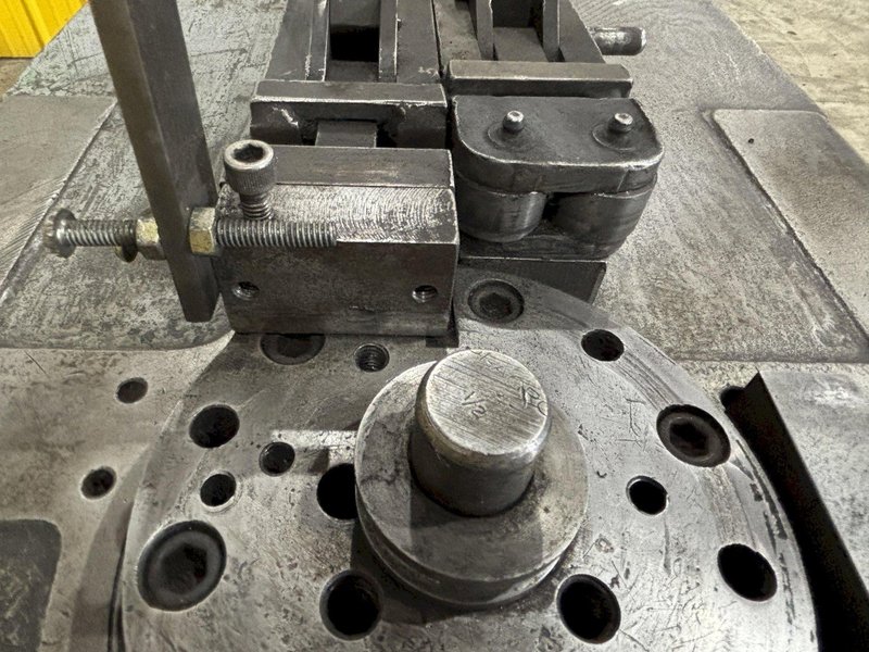 1-1/4&quot; DIACRO MODEL #6 HYDRAULIC POWER PIPE &amp; BAR BENDER: STOCK #23184