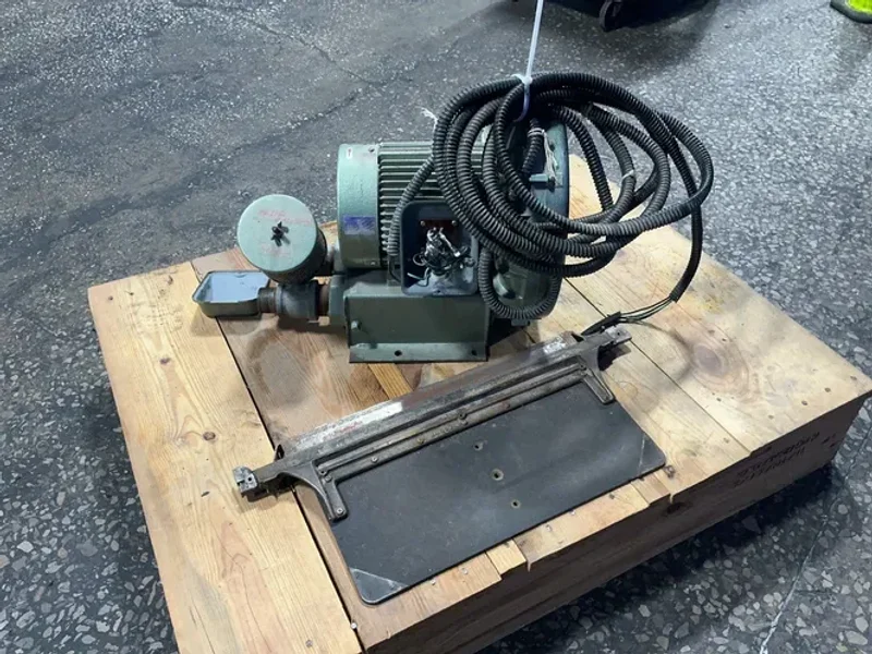 HITACHI 200 CFM BLOWER  -  VB030E-U