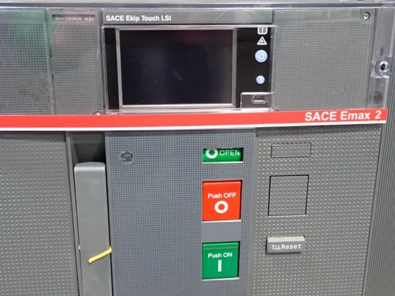 ABB AIR CIRCUIT BREAKER  -  SACE E4.2S-A
