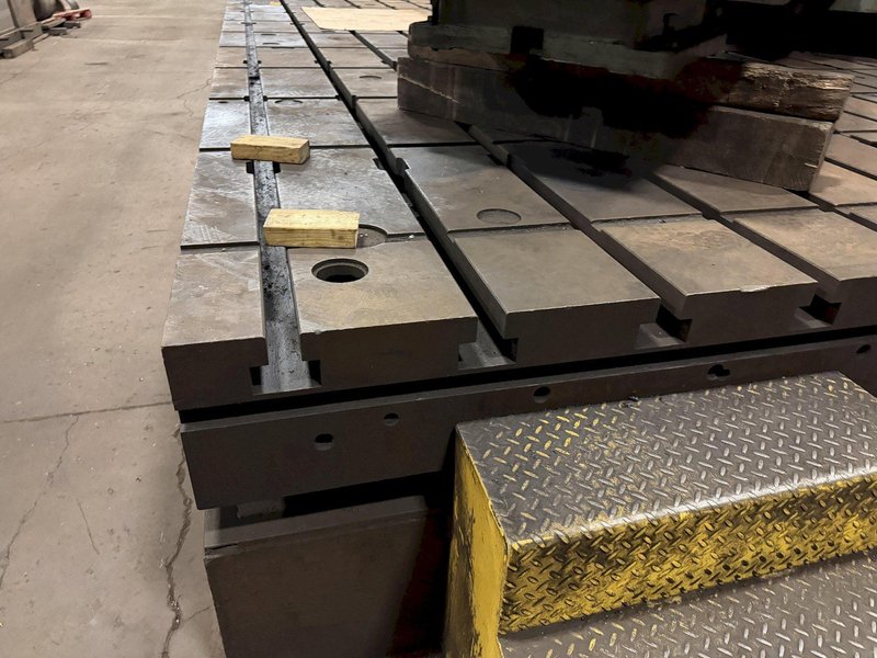 16' X 30' X 12" T-SLOTTED FLOOR PLATE. STOCK #0433326