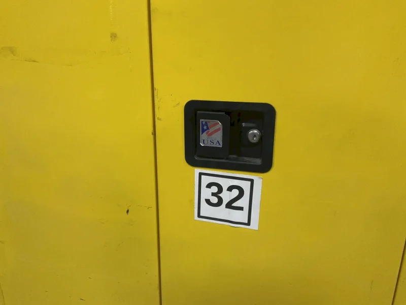 JAMCO PRODUCTS 44 GAL FLAMMABLE CABINET  -  FM44