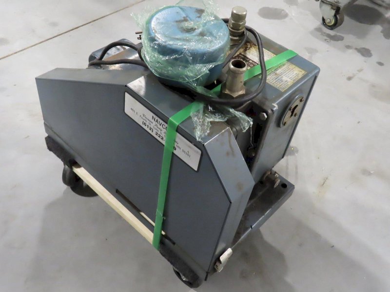 Welch Duo-Seal 1402 Vacuum Pump- Auction Item