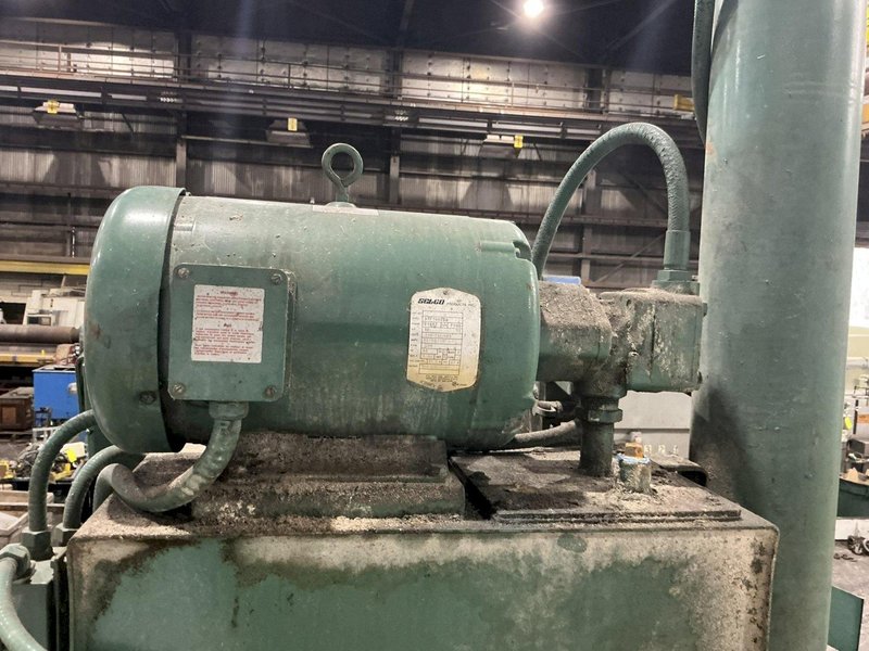 SELCO MODEL V5-HD VERTICAL HYDRAULIC BALER: YOBRO #24583