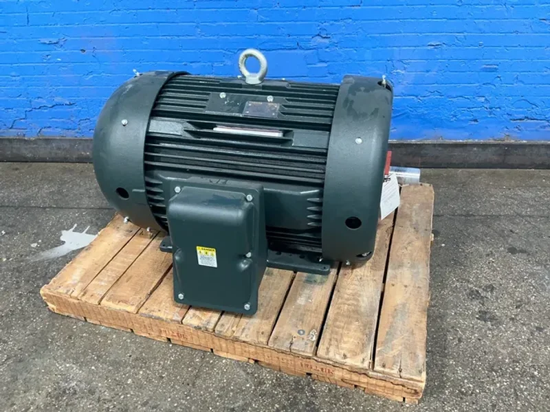 TOSHIBA 200 HP EQP GLOBAL 840 MARINE DUTY ELECTRIC MOTOR  -  2002XSSB41B-P