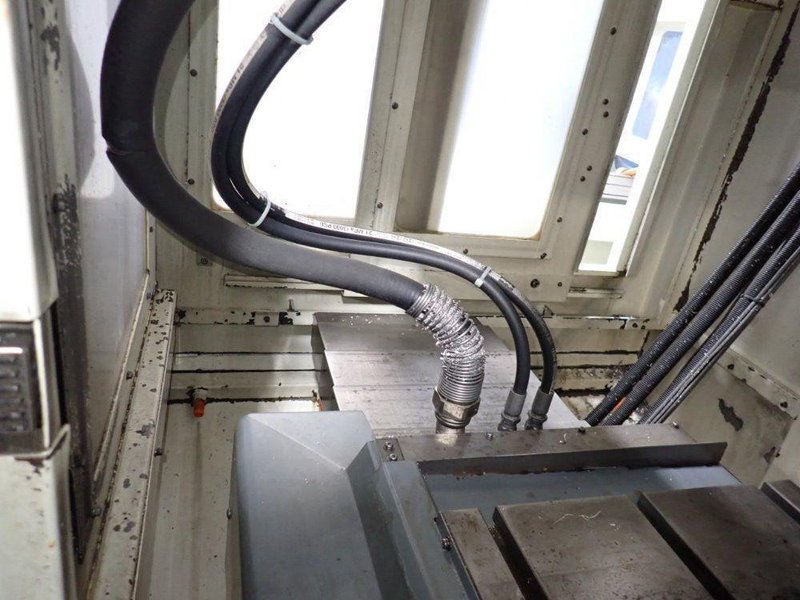 KITAMURA MACHINERY CO 16" X 32" CNC VMC  -  MYCENTER 3XI