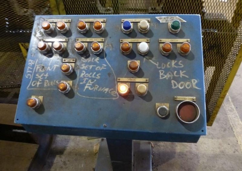 4,000 TON LAKE ERIE DOUBLE ACTION HYDRAULIC PRESS. STOCK # 2001020