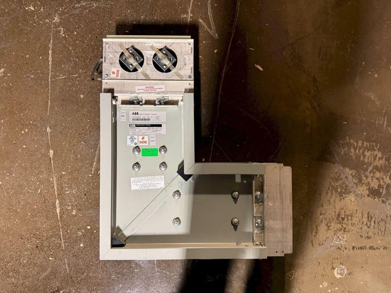 ABB 2500A Spectra Series Copper Flat Elbow (Right) 600V, 3PH, 3G NEW