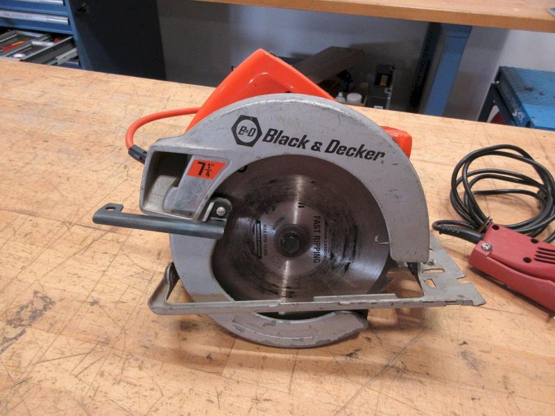 Black &amp; Decker 7-1/4 Circular Saw and Chicago Electric Body Saw- Auction Item