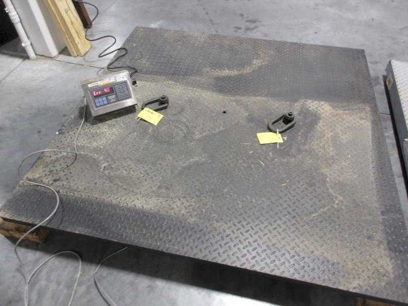 Pennsylvania 6600 Class III, 5000 lb Floor Scale with Model 7600 Digital Read Out and Drive on Ramp- Auction Item