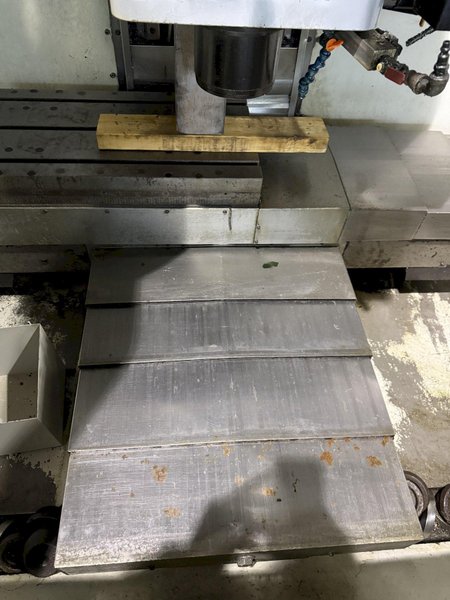 HAAS VF–1 VERTICAL MACHINING CENTER. STOCK # 1229024