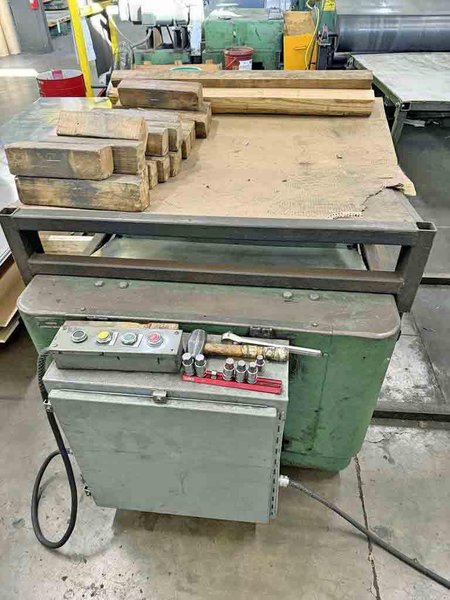 20,000# x 52&quot; Wean Uncoiler