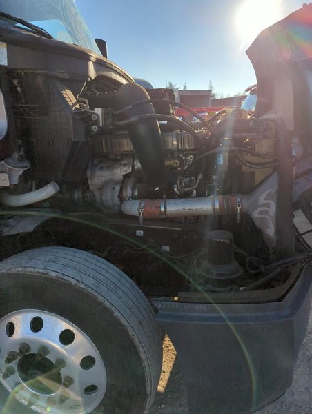 2019 Freightliner Cascadia 126 3AKJHHDR8KSKD2117