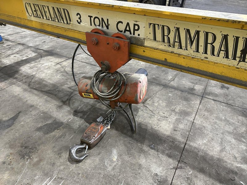 3 TON X 20' CLEVELAND TRAMRAIL UNDERSLUNG BRIDGE &amp; 3-TON CM LODESTAR HOIST: STOCK #23054