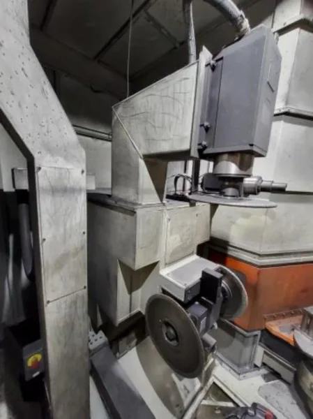 MAUS SERIES 600 FETTLING MACHINE  -  SAM SERIES 600