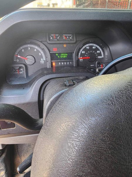 Ford Econoline E-350 Cargo Van, 2013 – 5.4L V8 Commercial Work Van