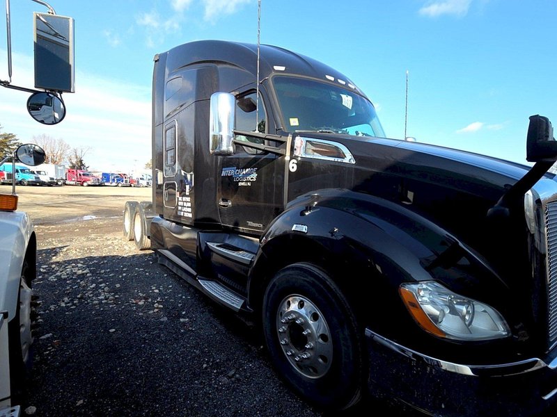 Kenworth T680 Sleeper Truck, 2020 – Paccar MX-13, Eaton Auto