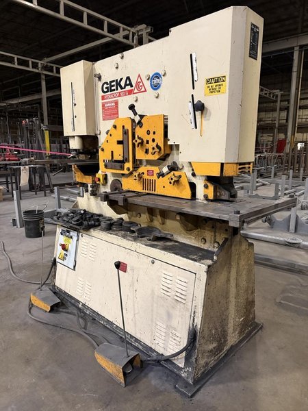 100 Ton Geka Hydracrop 100/A Hydraulic Ironworker- Variable Tooling Included