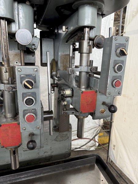 6-SPINDLE ALLEN VARIABLE-SPEED GANG DRILL PRESS. STOCK # 0550325