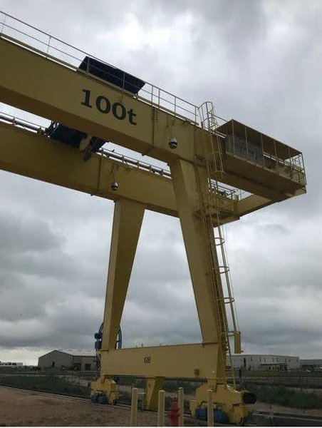 100-TON G.H. GRUAS DOUBLE GIRDER TRAVELING GANTRY CRANE: STOCK #12747