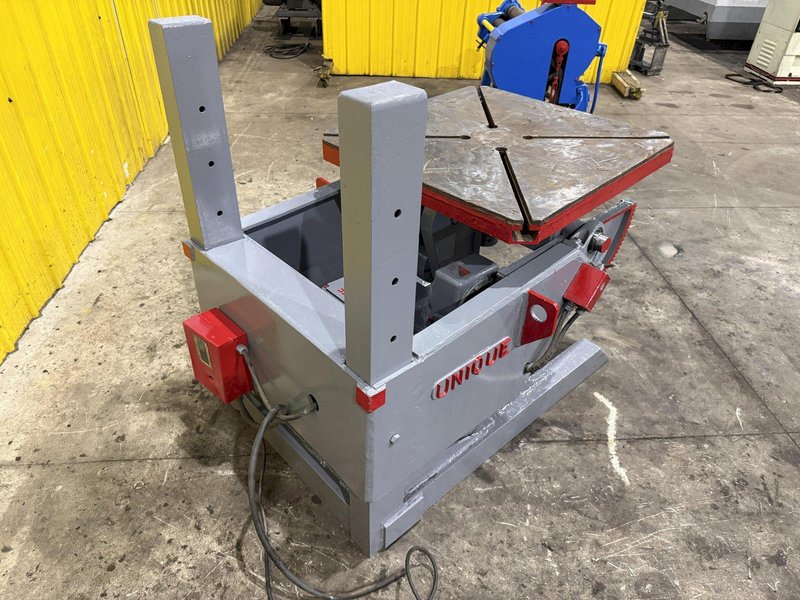 3,000 LBS READCO - UNIQUE MODEL #UPC-30-6 MC POWERED WELDING POSITIONER: YOBRO #25846