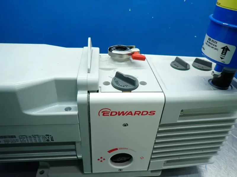 EDWARDS RV8 TWO STAGE VACUUM PUMP  -  A65401906