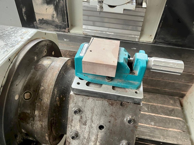 Parpas Omv - FAS - 4 P 5 axis Moldmaking CNC