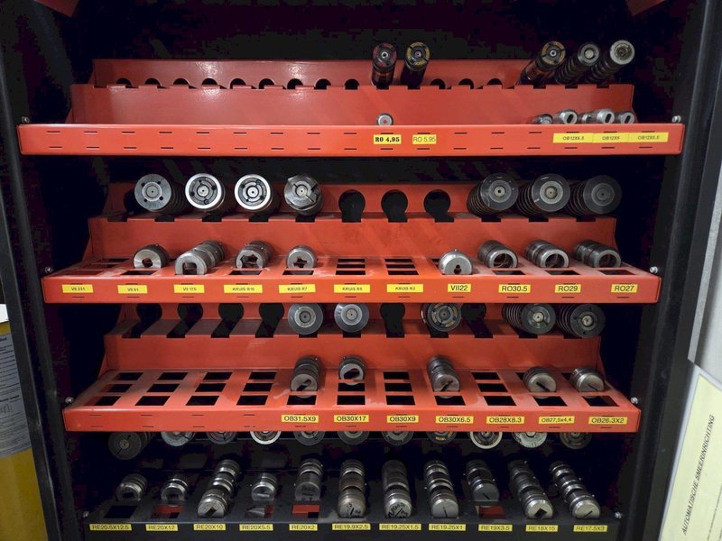 Amada EM2510NT CNC Turret Punch, 2005- Tons of Tooling and Spare Parts!