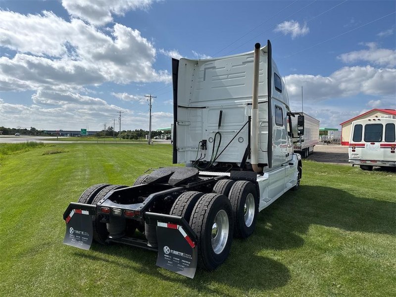 2018 Volvo VNL64T780 4V4NC9EH5JN968958