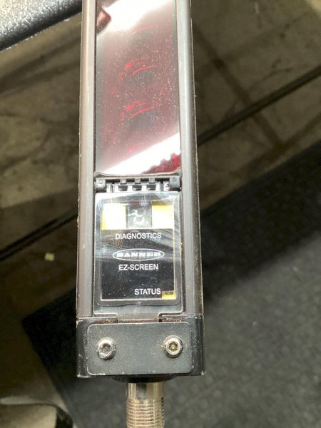 BANNER SLSR30‑1200Q8 + SLSE30‑1200Q8 Safety Light Curtain Set USED