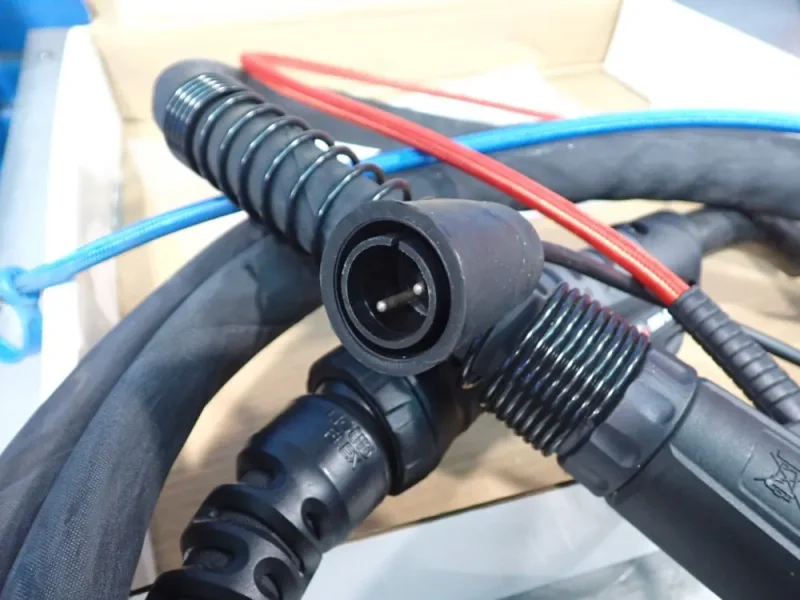 LINCOLN ELECTRIC 500 A, 15 FT MAGNUM PRO 500 WATER COOLED MIG WELDING GUN  -  K4522-2-10-564