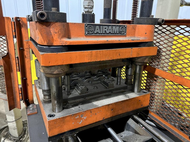 7 TON &amp; 3 TON AIRAM TRAVELING PUNCH &amp; CUTOFF PRESSES: STOCK #18420
