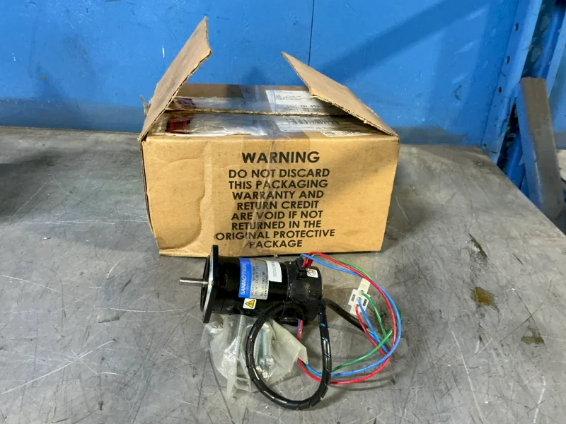 SANYO DEKKI 110 WATTS DC SERVO MOTOR   -  T511-012EL8