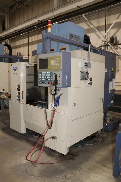 OKK MODEL #VM4-2 II VERTICAL MACHINING CENTER NEOMATIC 635 CONTROL: YOBRO #26186