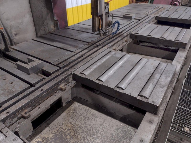 157&quot; X 26&quot; X 15&quot; H BEHRINGER MODEL #LPS-40-4 VERTICAL PLATE SAW: STOCK #17147