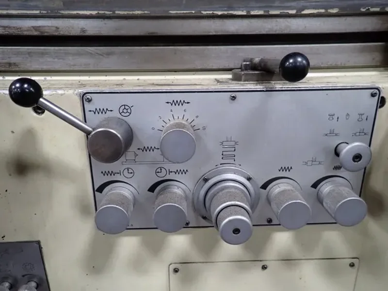 FALCON CHAVLIER CYLINDRICAL GRINDER  -  GU-1440A