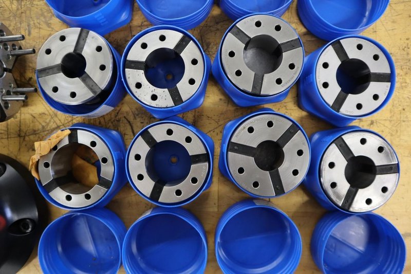 Royal Quick-Grip 52 Collet System w Collet Nose, Collets and Royal Collet Change Gun- Auction Item