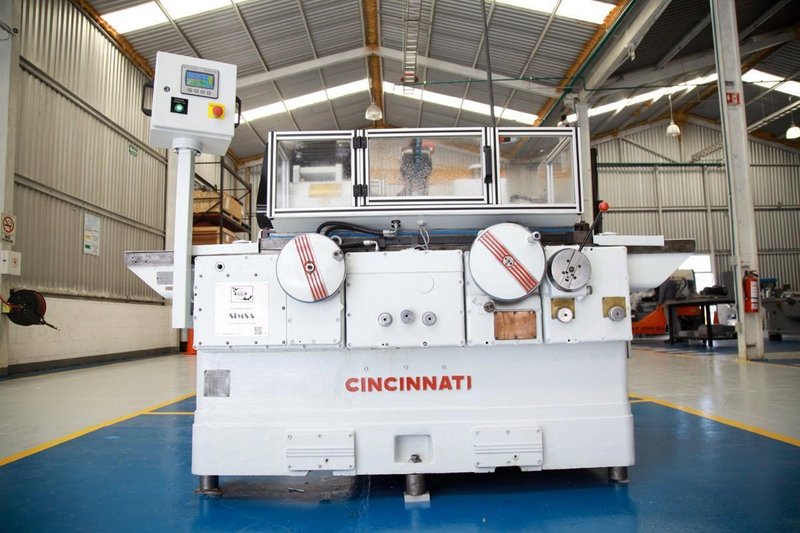 Cincinnati No. 2U-OD Hydraulic Universal Grinder, 1947 – REBUILT 2022