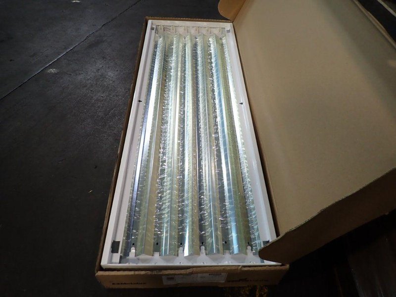 COOPER LIGHTING 4' HIGH BAY INDUSTRIAL LUMINAIRE  -  HBI632PS-MP