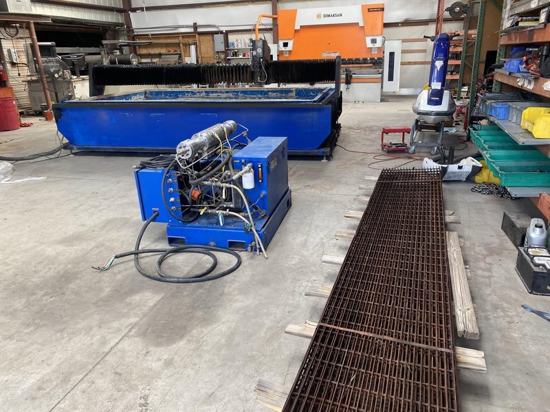 5′ x 10′ Calypso Hammerhead III Waterjet, 2005