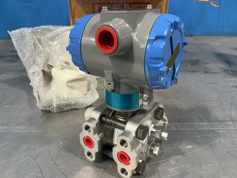 Honeywell 4500 Psi Differential Pressure Transmitter  -  Std820-e1hn6as-1-a-chc-11s-a-20a6-00-0000