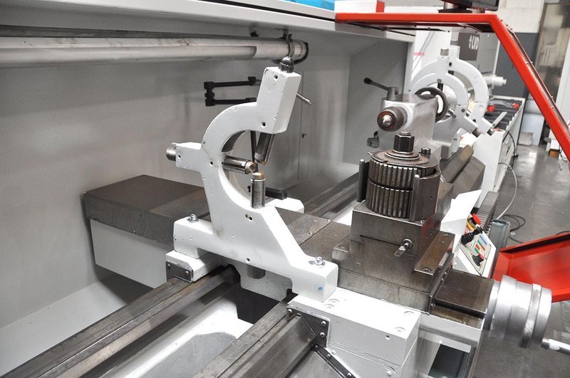 Emco E-275 Ø 555 x 2100 mm CNC