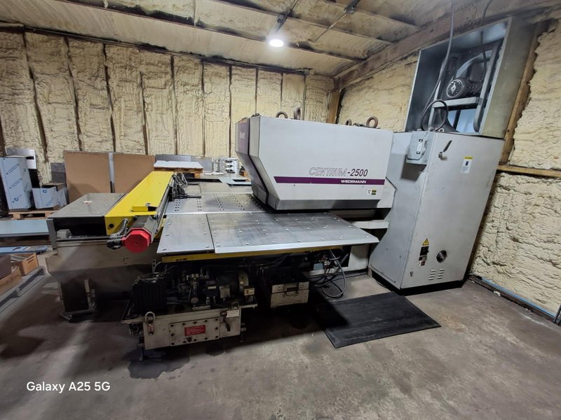 22 Ton Murata Wiedemann Centrum 2500 CNC Turret Punch, 1997
